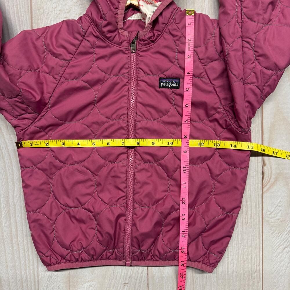 Patagonia Baby Girls Toddler 4T?? Reversible Puff-Ball Hooded Jacket Pink Deer - Picture 6 of 7